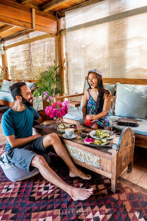 Flowers&Fire Yoga Garden Gili Air Buitenkant foto